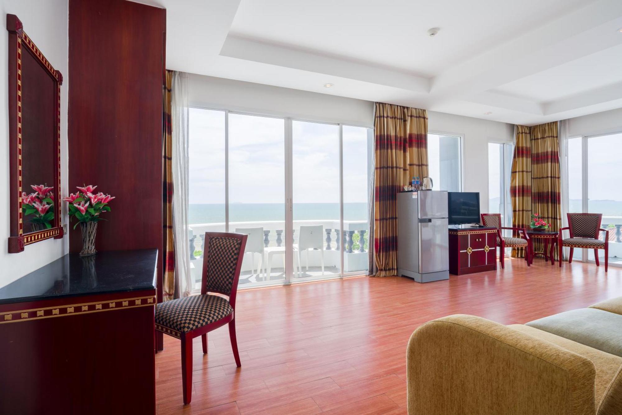 Jomtien Hisotel Oda fotoğraf