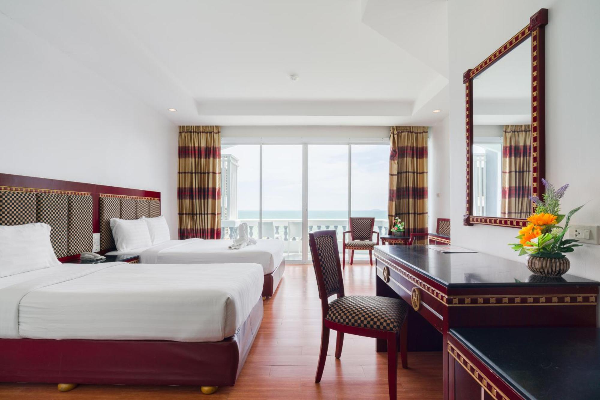 Jomtien Hisotel Oda fotoğraf